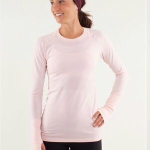 Lululemon Run: Swiftly Tech Long Sleeve
Pig Pink
